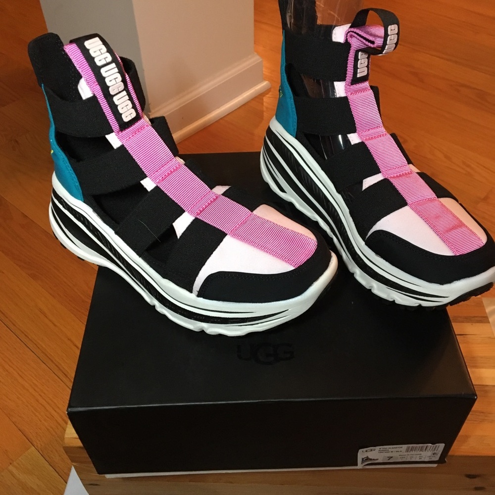 Ugg Gladiator Runners women’s size 7